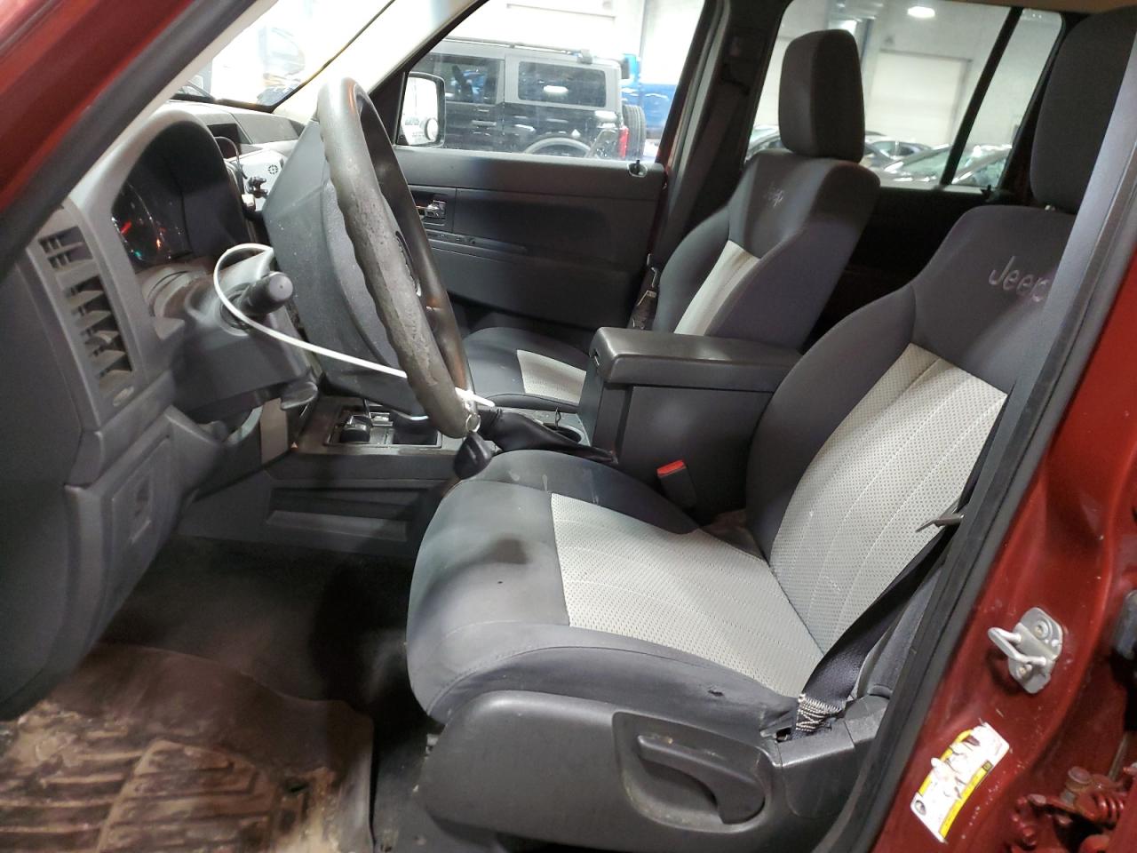 2009 Jeep Liberty (North America) - Image 7