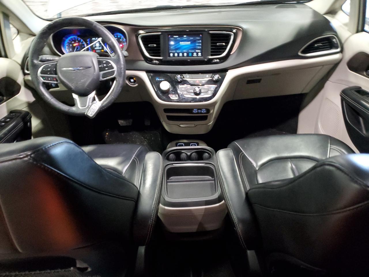 2021 Chrysler Voyager - Image 8