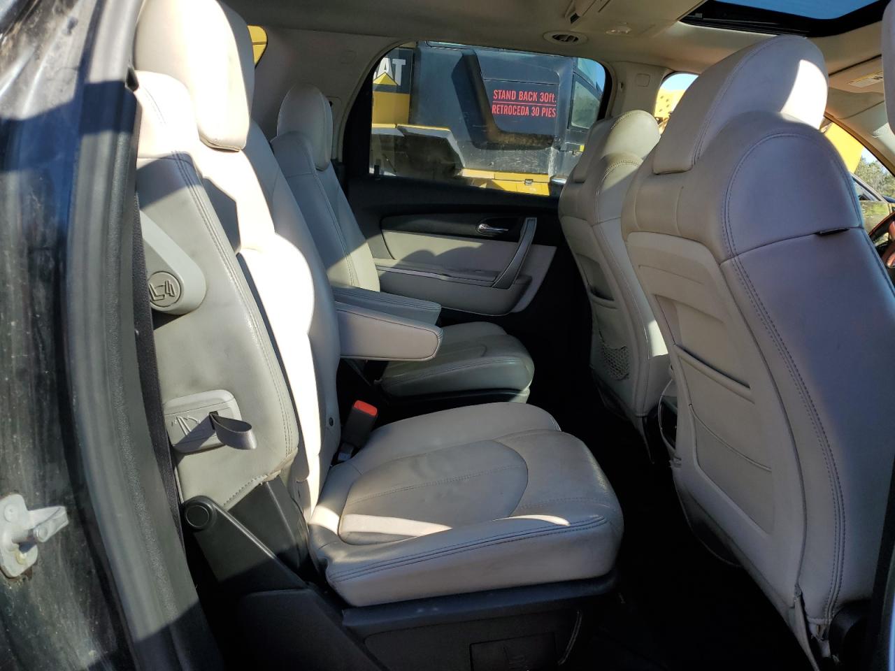 2007 GMC Acadia - Image 11