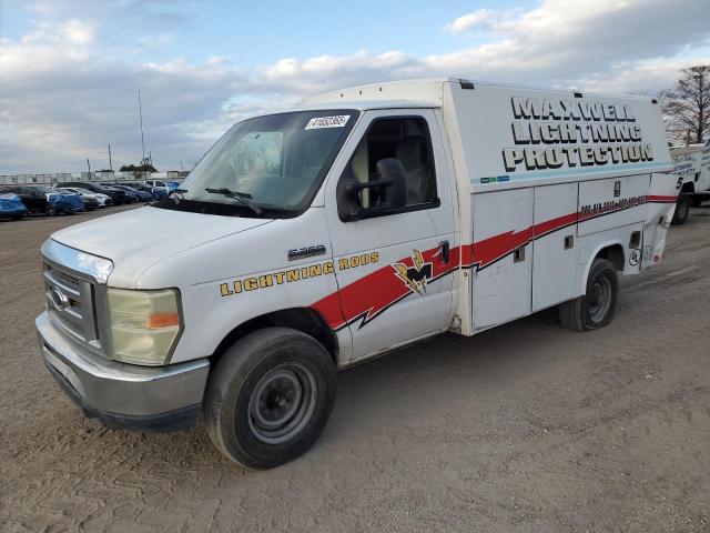 2012 Ford Econoline E350 Super Duty Cutaway Van