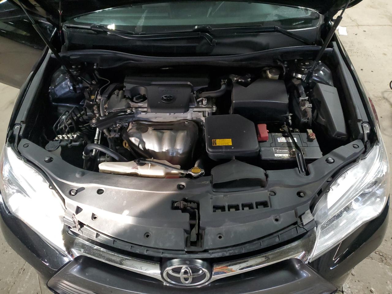 2015 Toyota Camry - Image 11