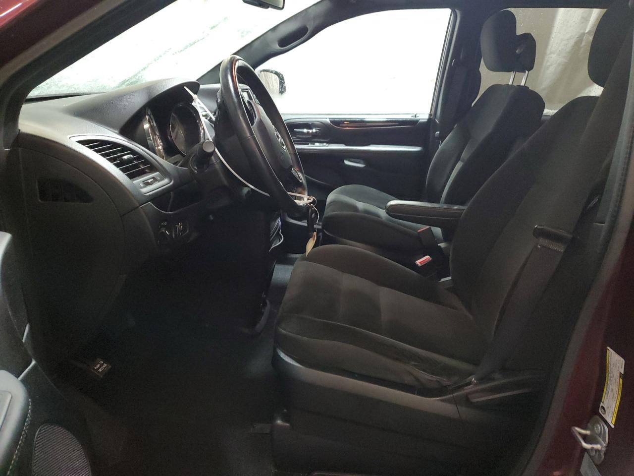 2017 Dodge Caravan - Image 7