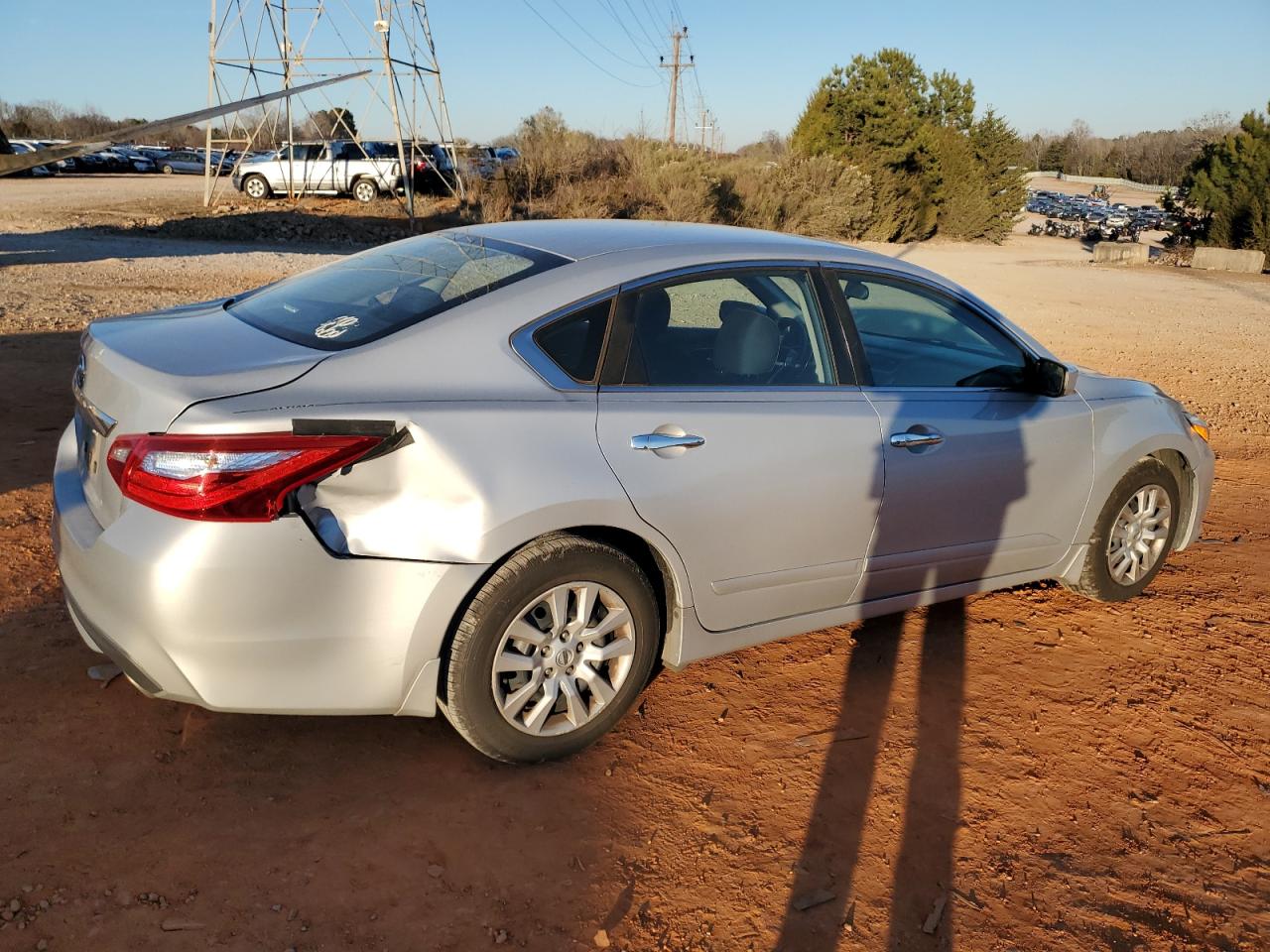 2016 Nissan Altima - Image 3