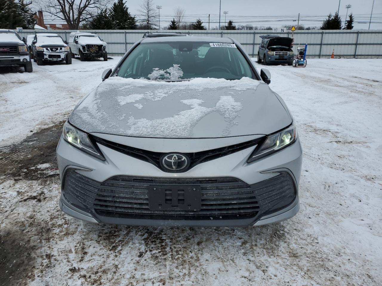 2022 Toyota Camry - Image 5