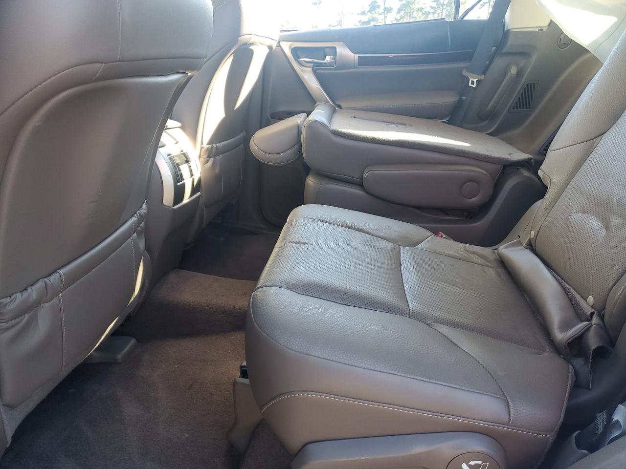 2018 Lexus GX - Image 12