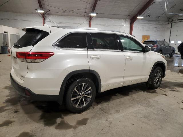  TOYOTA HIGHLANDER 2018 Белый