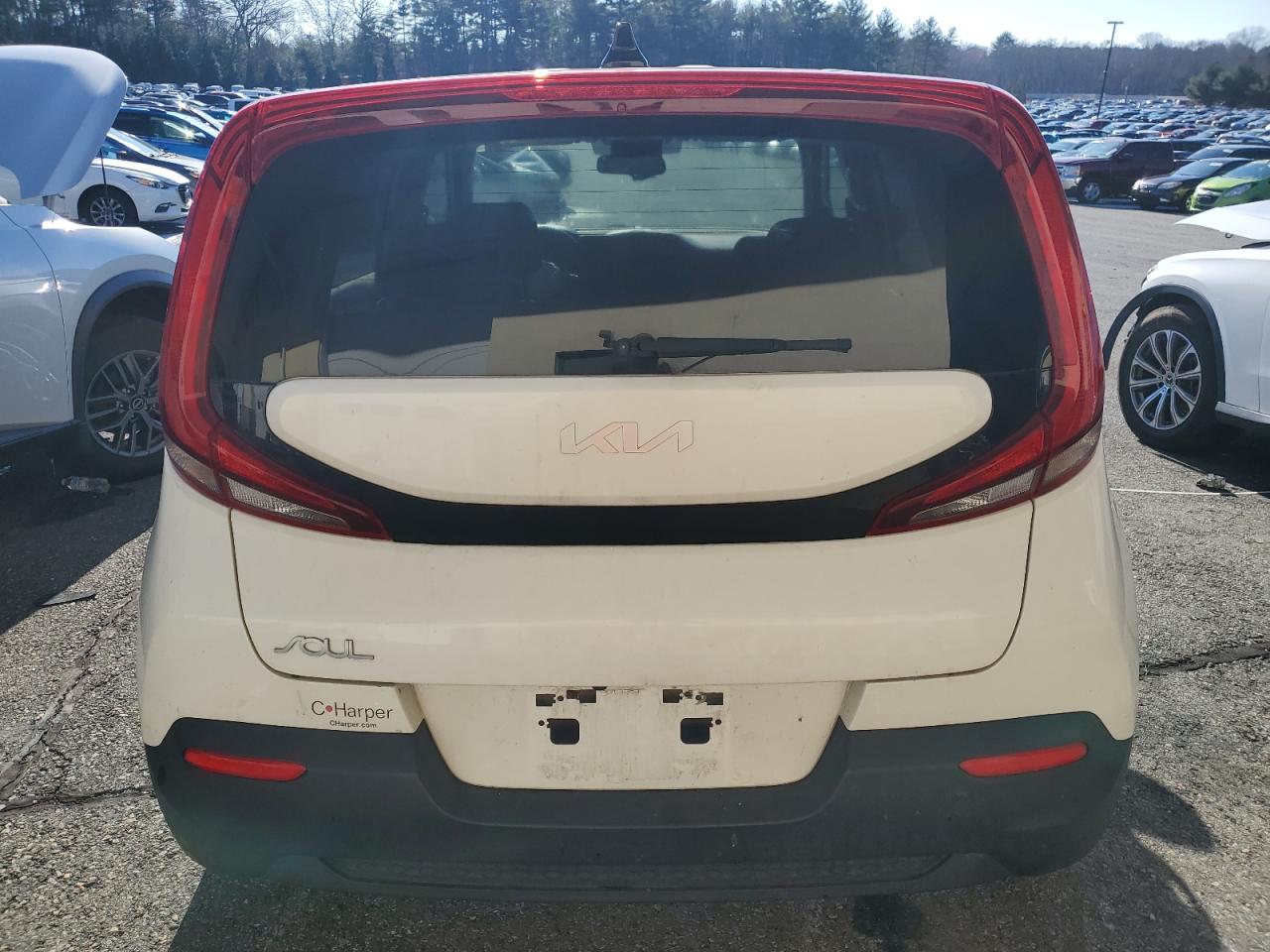 2022 Kia Soul - Image 6