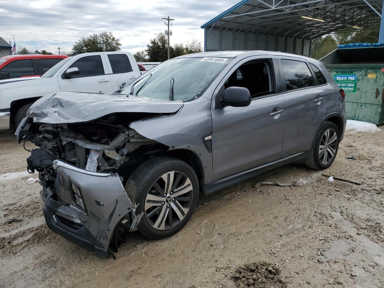 2020 Mitsubishi Outlander - Image 1