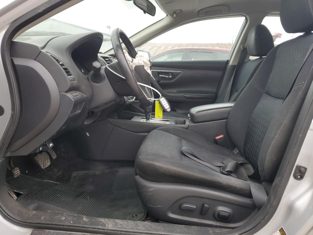 2017 Nissan Altima - Image 7