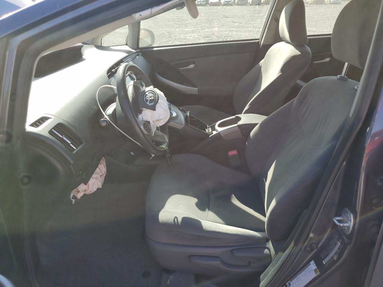 2013 Toyota Prius - Image 7