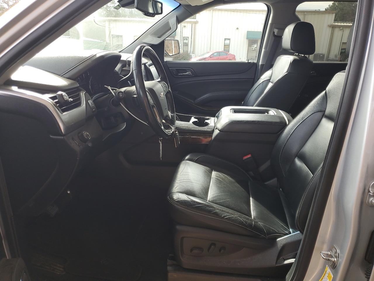 2020 Chevrolet Suburban - Image 7