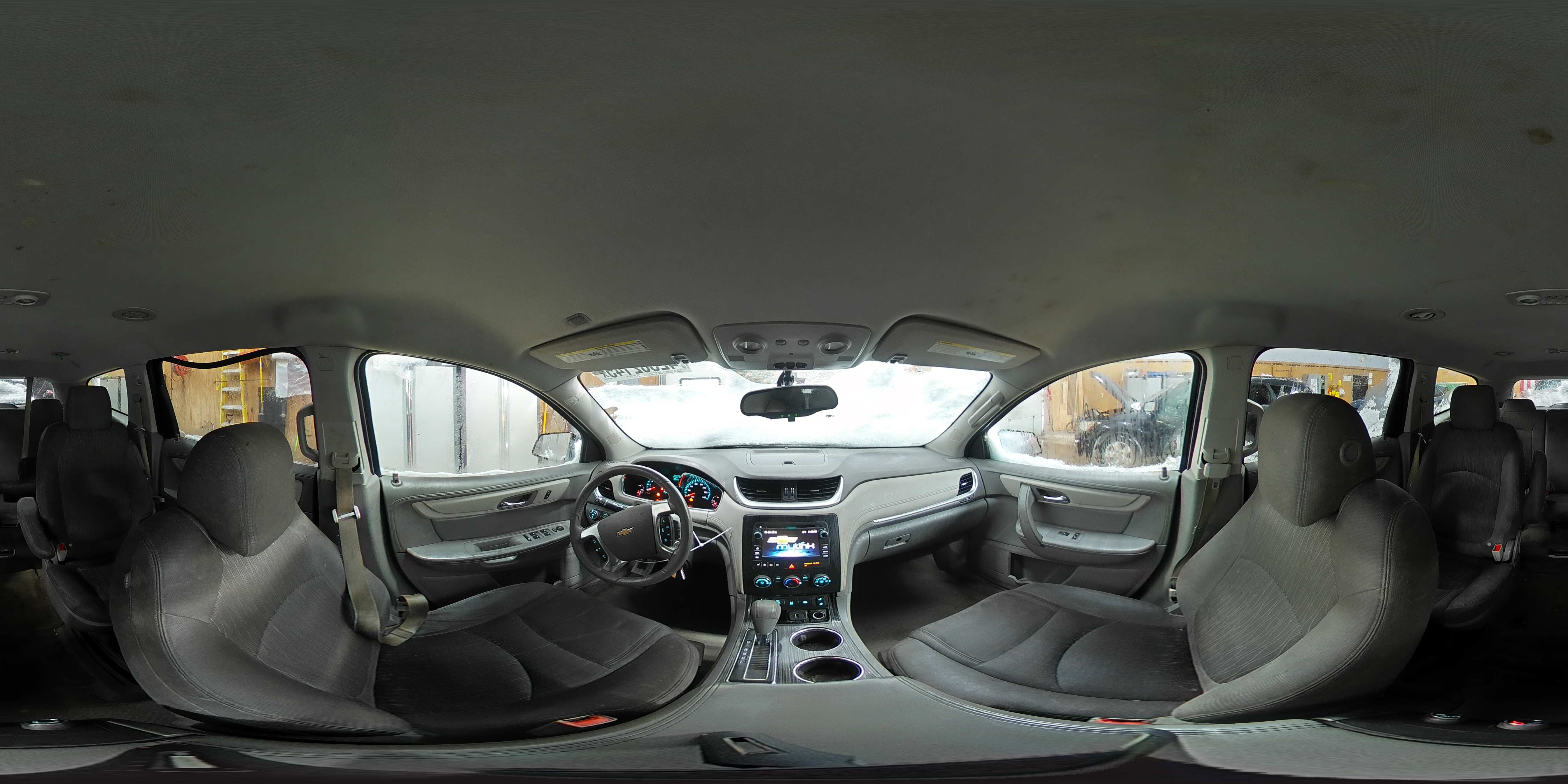 2016 Chevrolet Traverse - Image 15