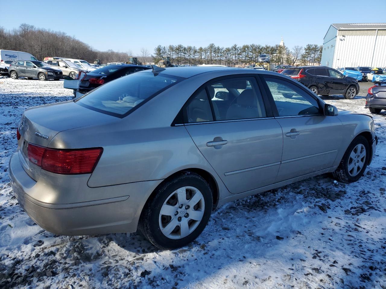 2009 Hyundai Sonata - Image 3