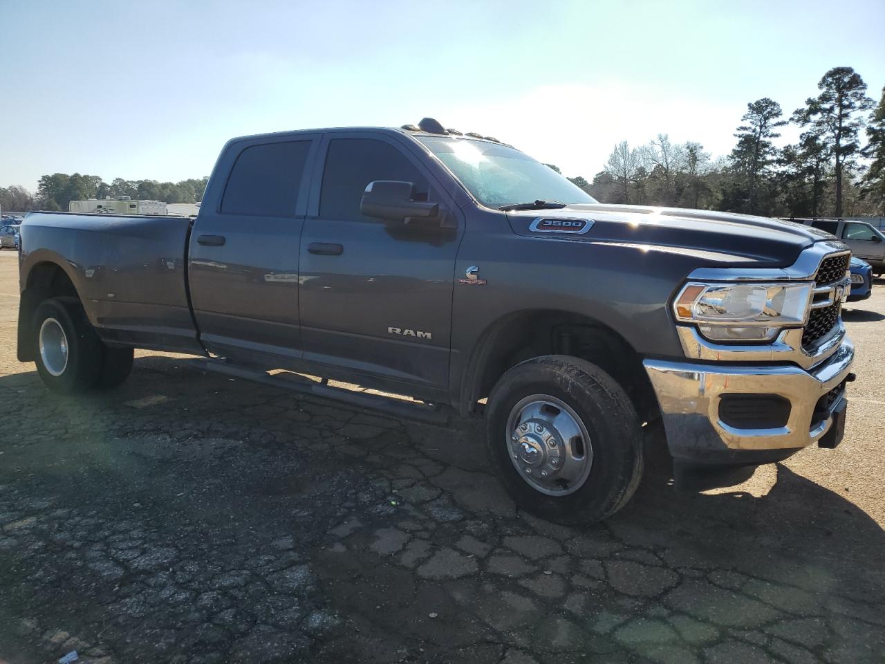 2022 RAM 3500 - Image 4