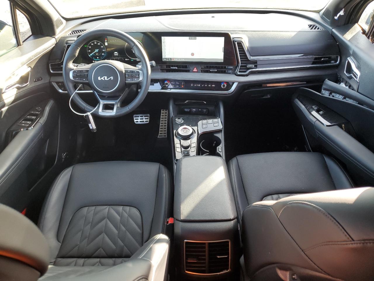 2023 Kia Sportage - Image 8