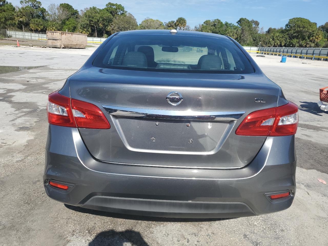 2018 Nissan Sentra - Image 6