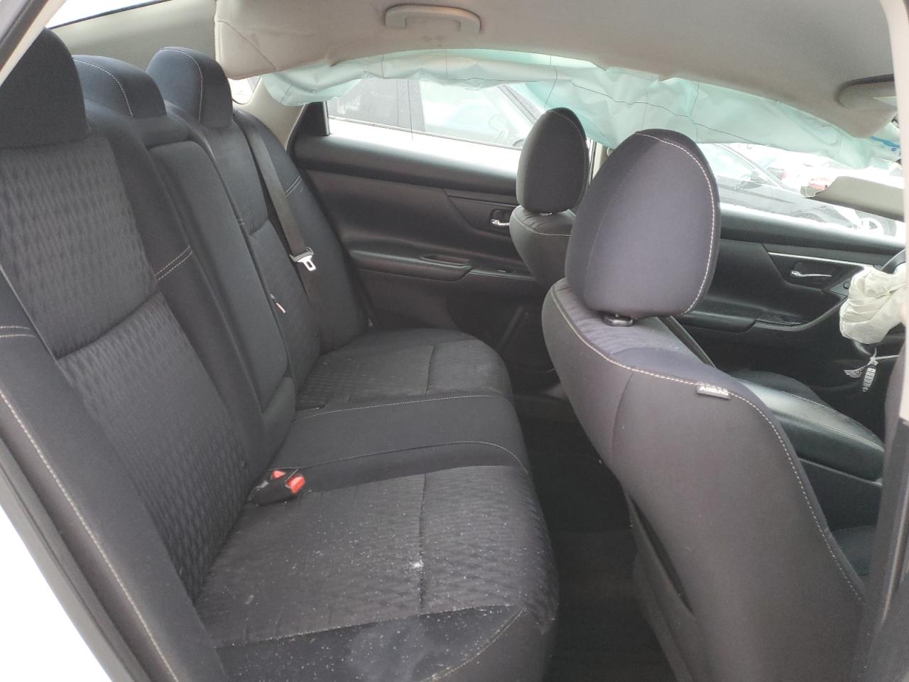 2017 Nissan Altima - Image 11