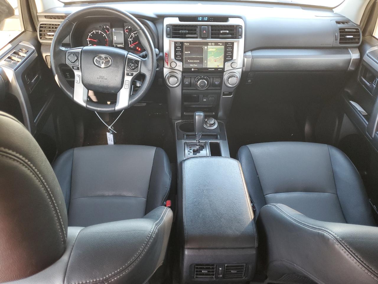 2020 Toyota 4Runner - Image 8