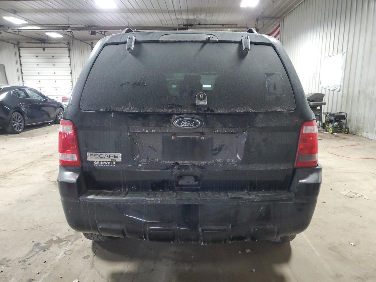 2010 Ford Escape - Image 6