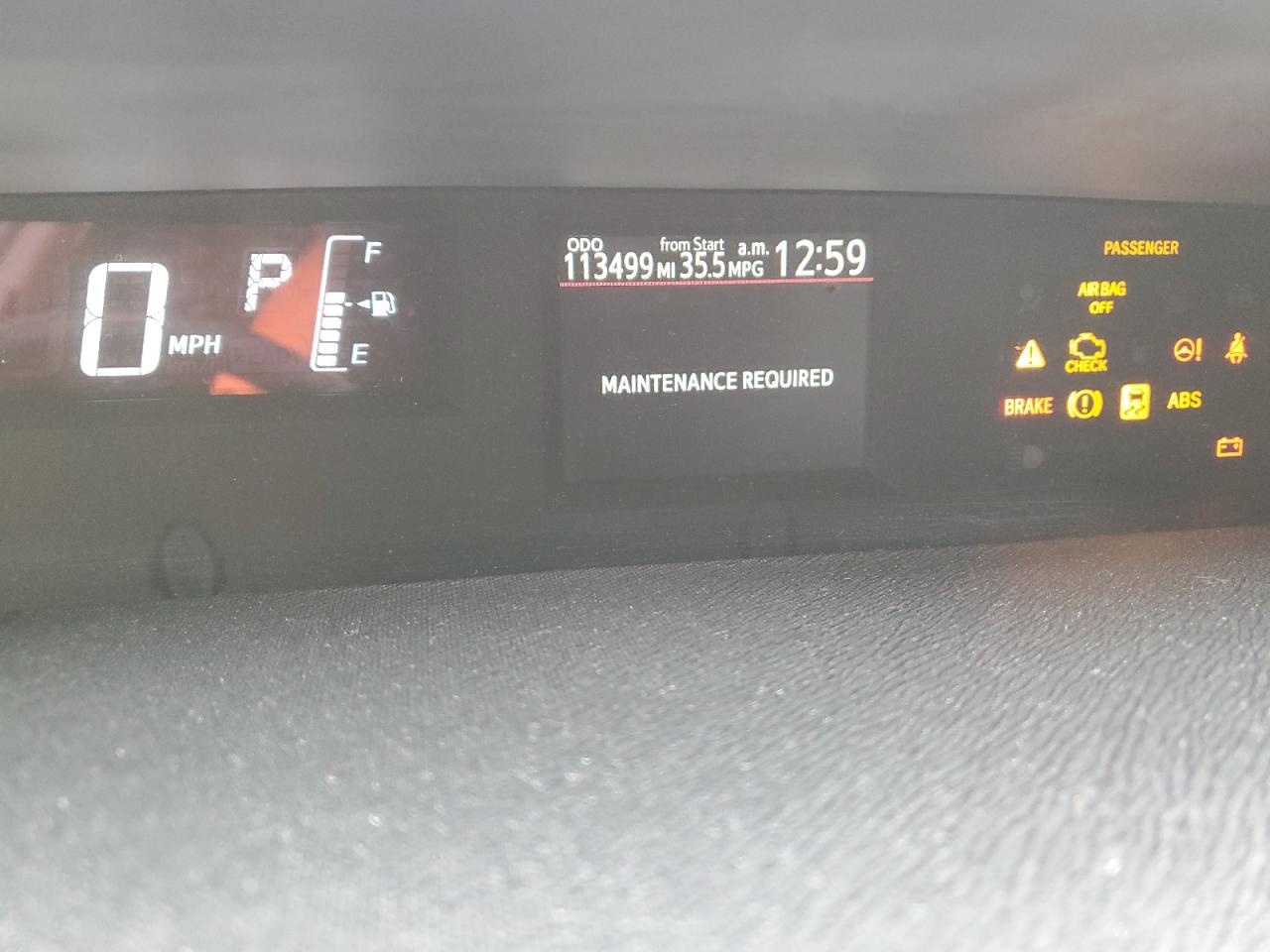 2015 Toyota Prius - Image 9