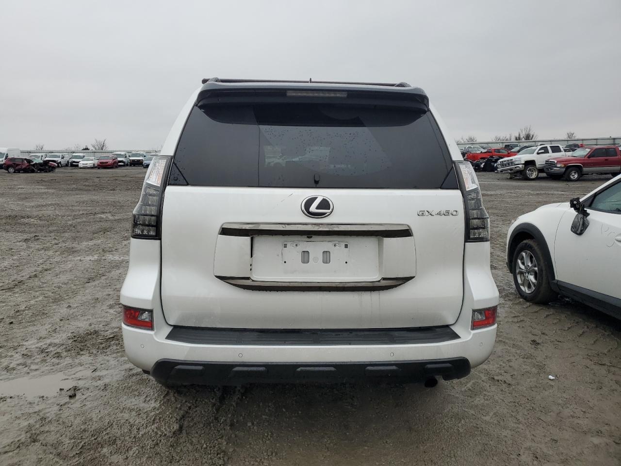 2023 Lexus GX - Image 6