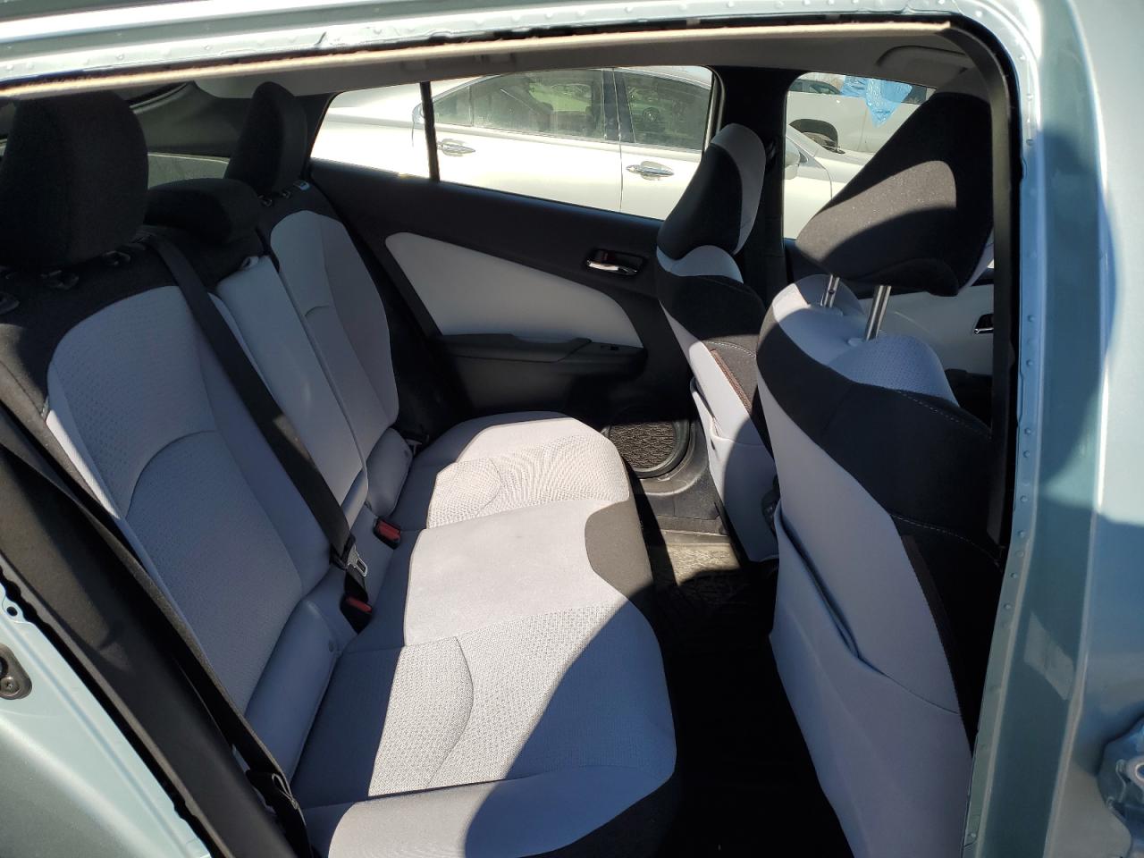 2020 Toyota Prius - Image 10
