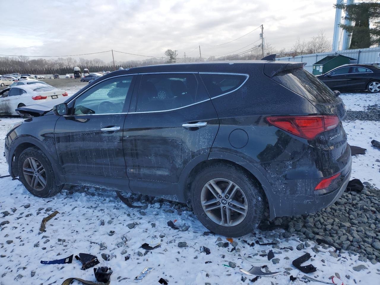 2017 Hyundai Santa Fe - Image 2