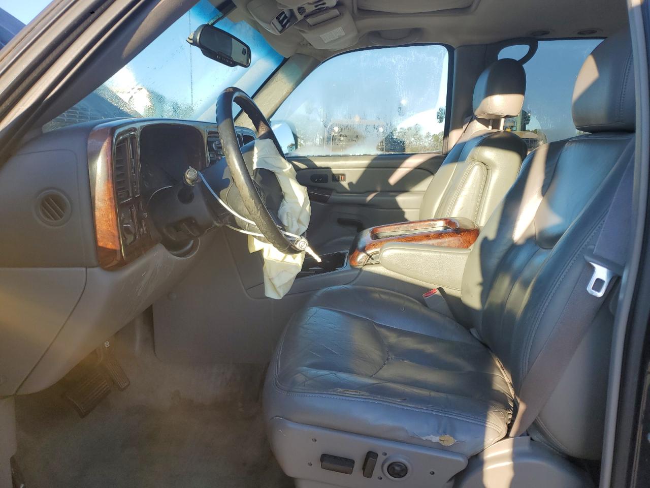 2004 Chevrolet Tahoe - Image 7