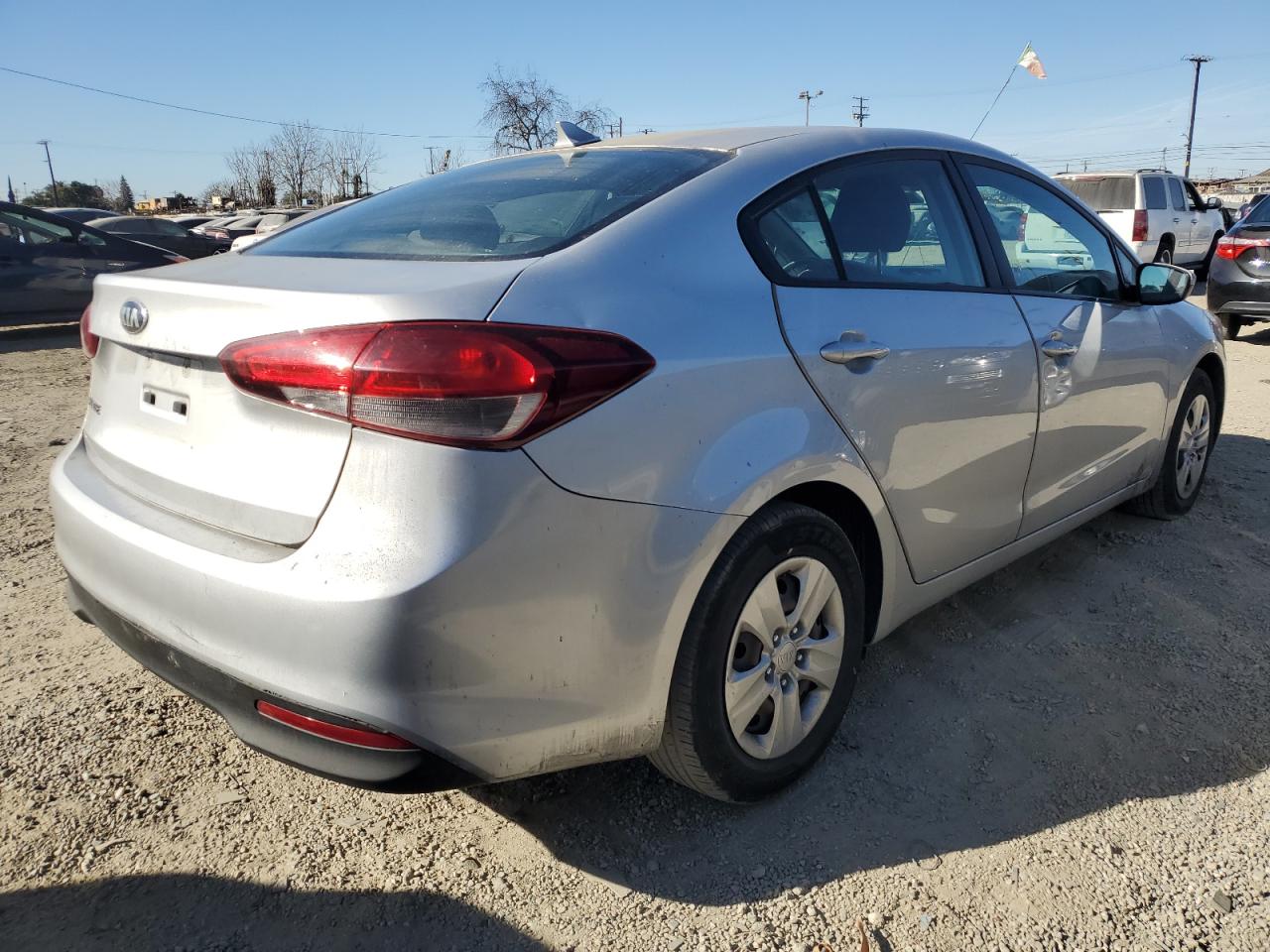 2017 Kia Forte - Image 3