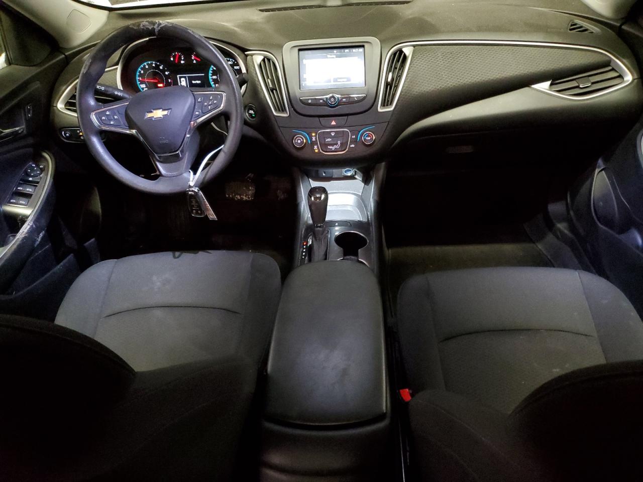2018 Chevrolet Malibu - Image 8