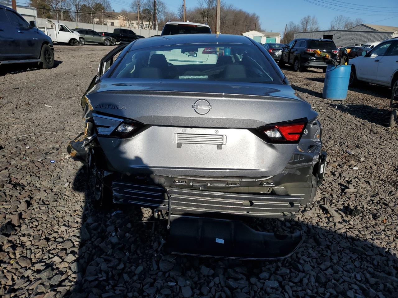 2024 Nissan Altima - Image 6
