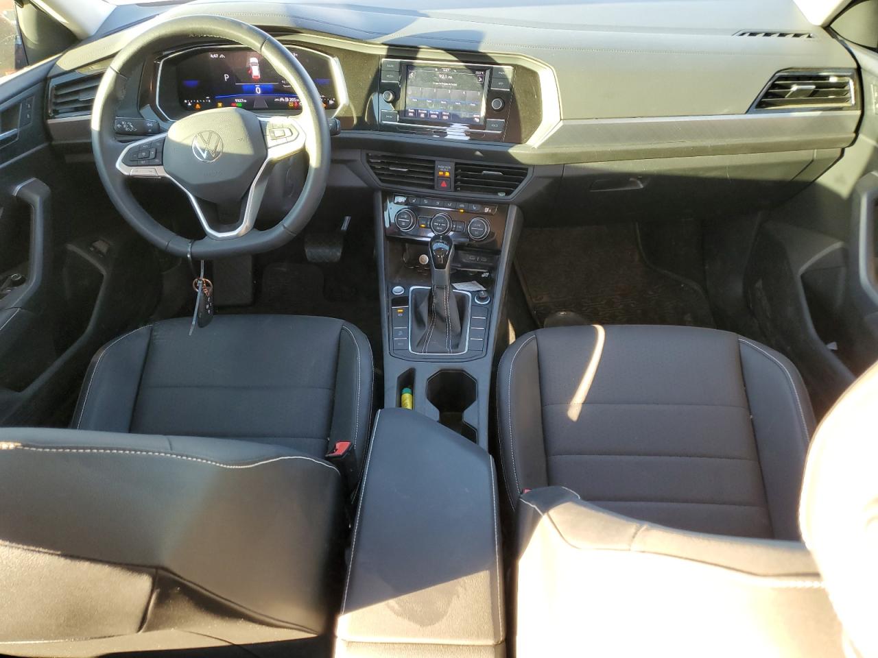 2024 Volkswagen Jetta - Image 8