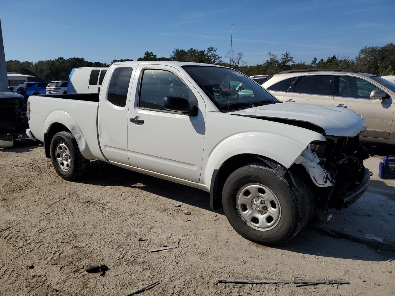 2021 Nissan Navara (Frontier) - Image 4