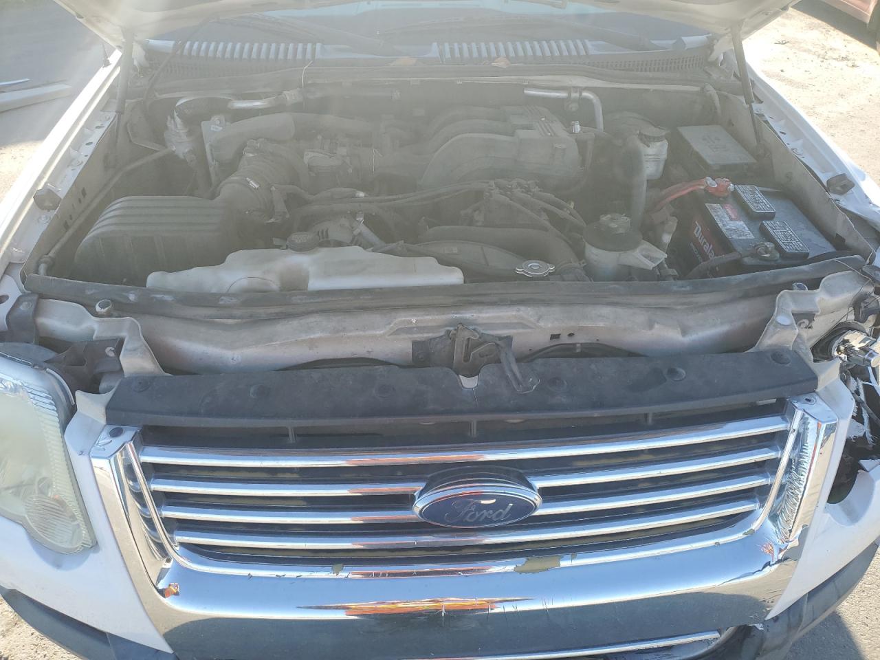 2007 Ford Explorer - Image 13
