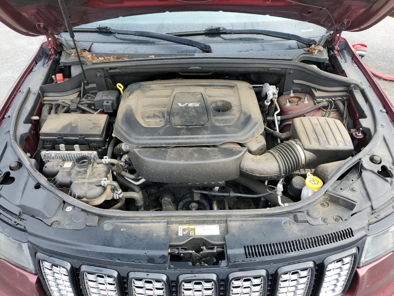 2018 Jeep Grand Cherokee - Image 12