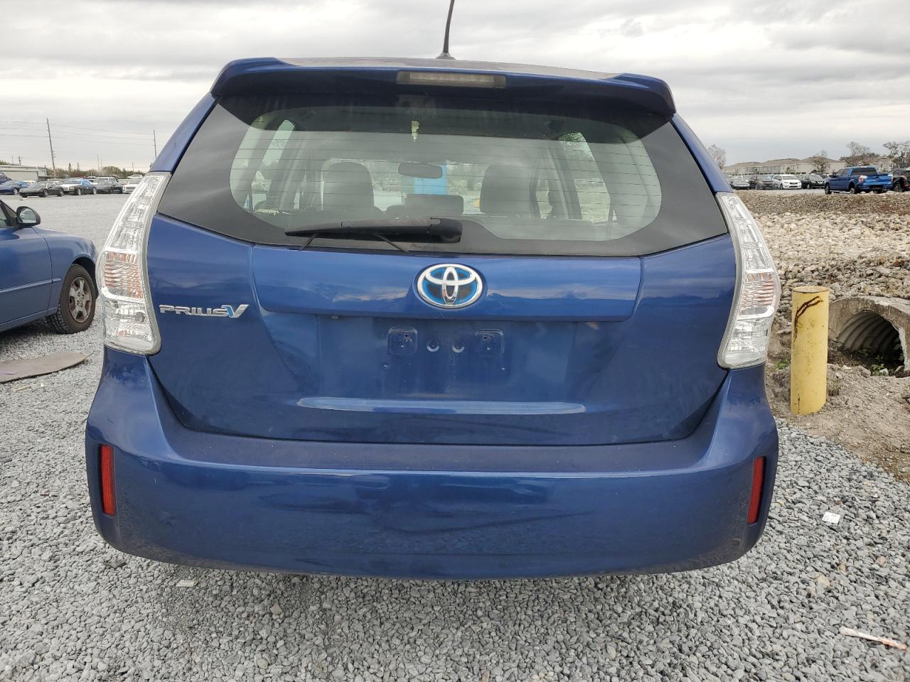 2012 Toyota Prius - Image 6
