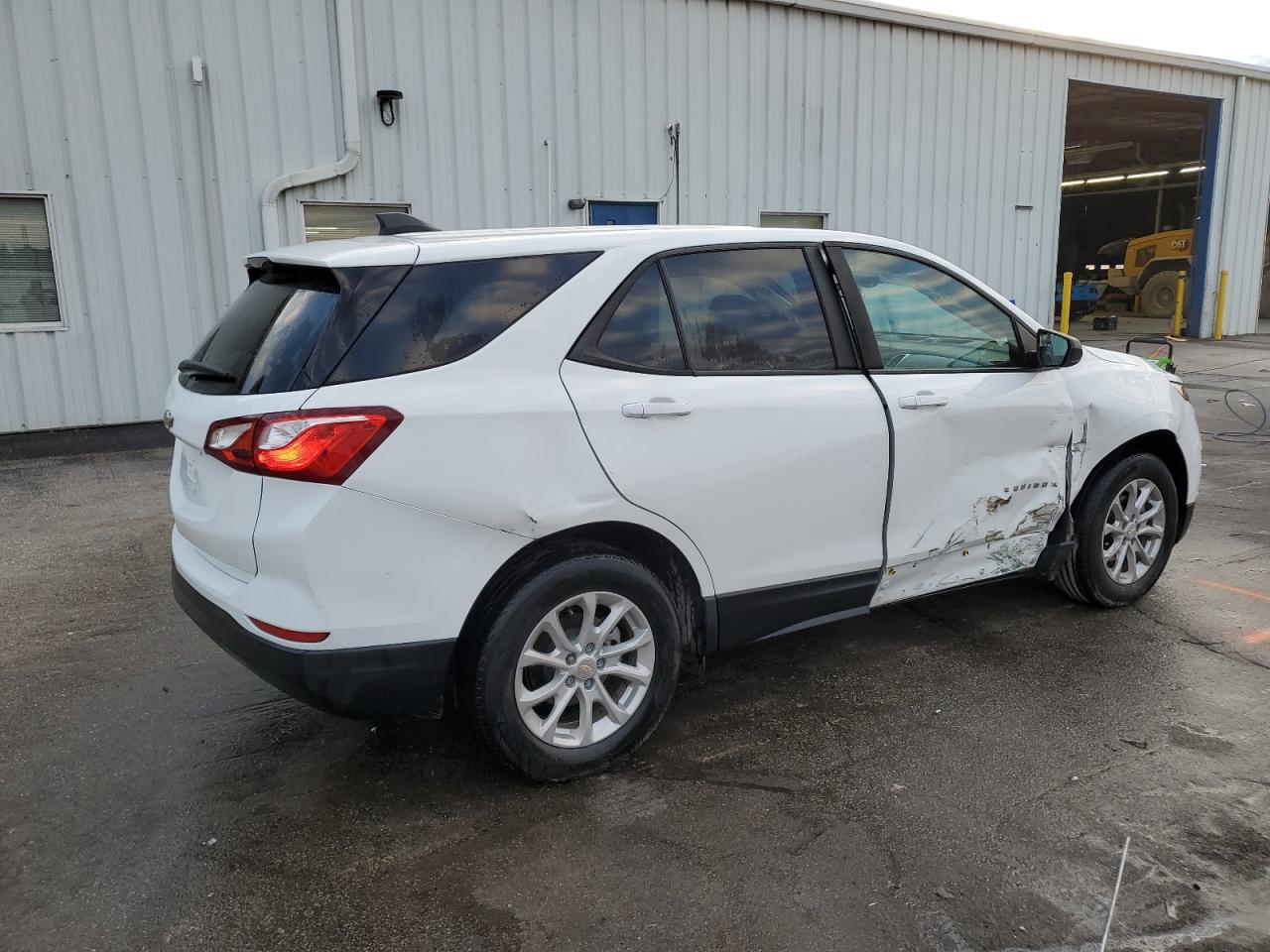 2021 Chevrolet Equinox - Image 3