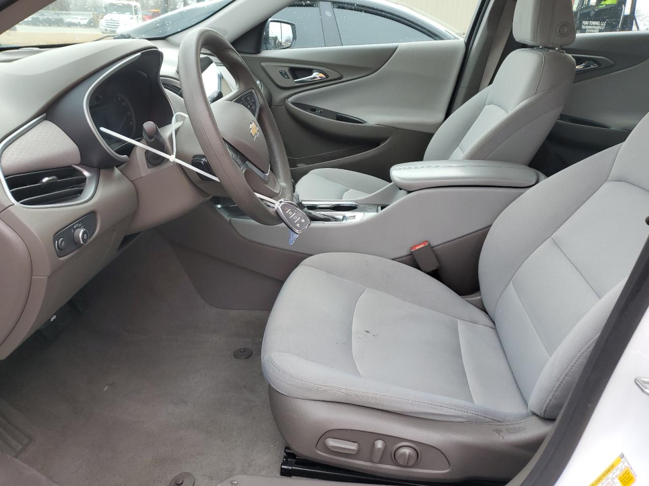 2022 Chevrolet Malibu - Image 7