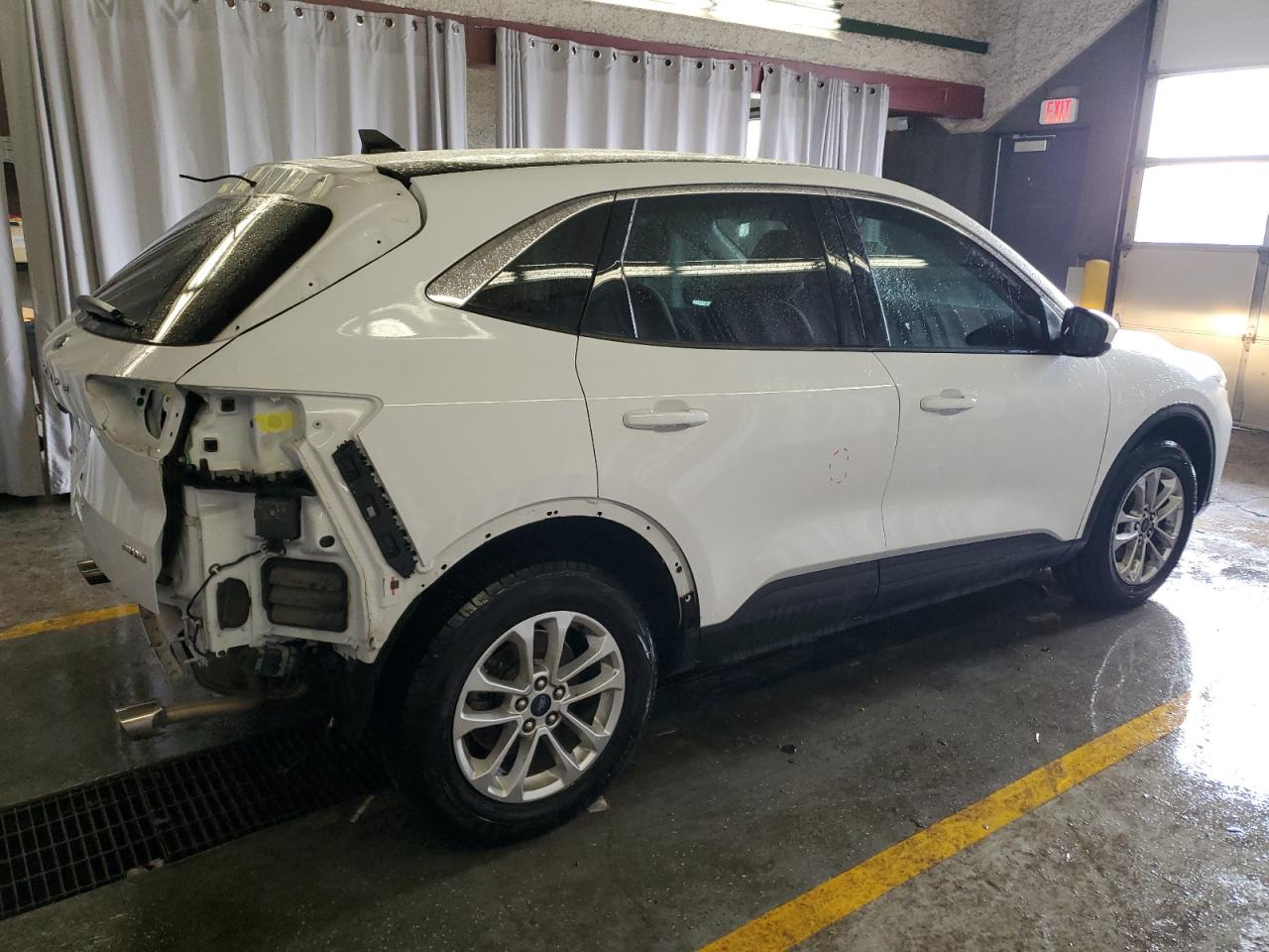 2021 Ford Escape - Image 3