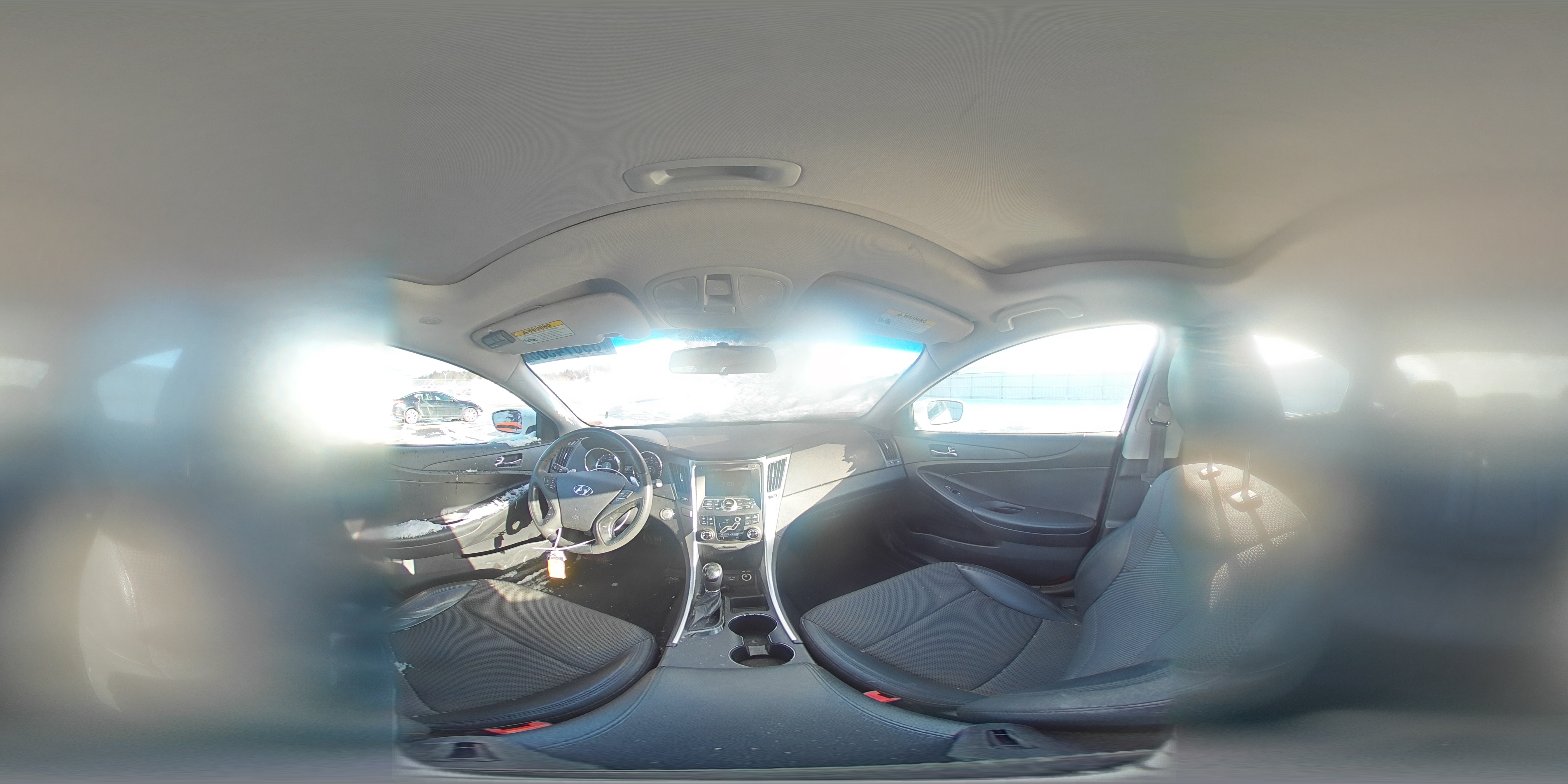 2011 Hyundai Sonata - Image 13