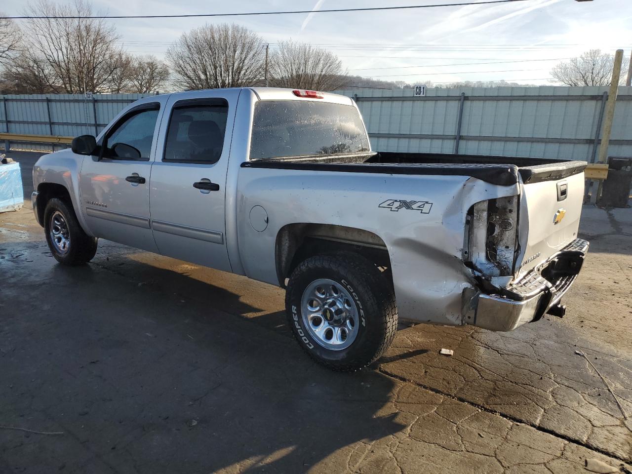 2013 Chevrolet Silverado - Image 2