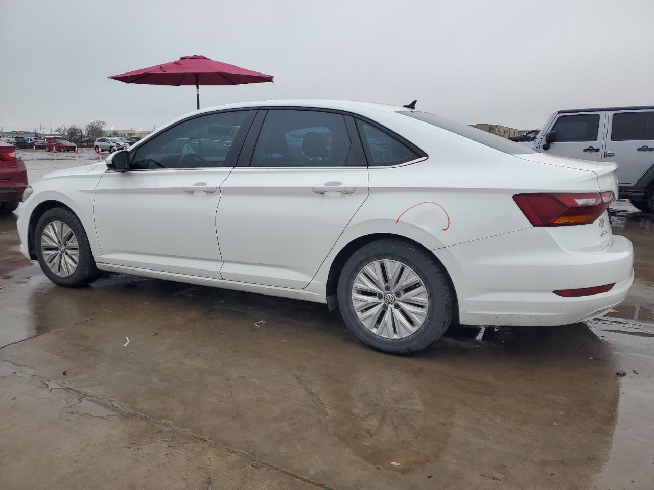 2019 Volkswagen Jetta - Image 2