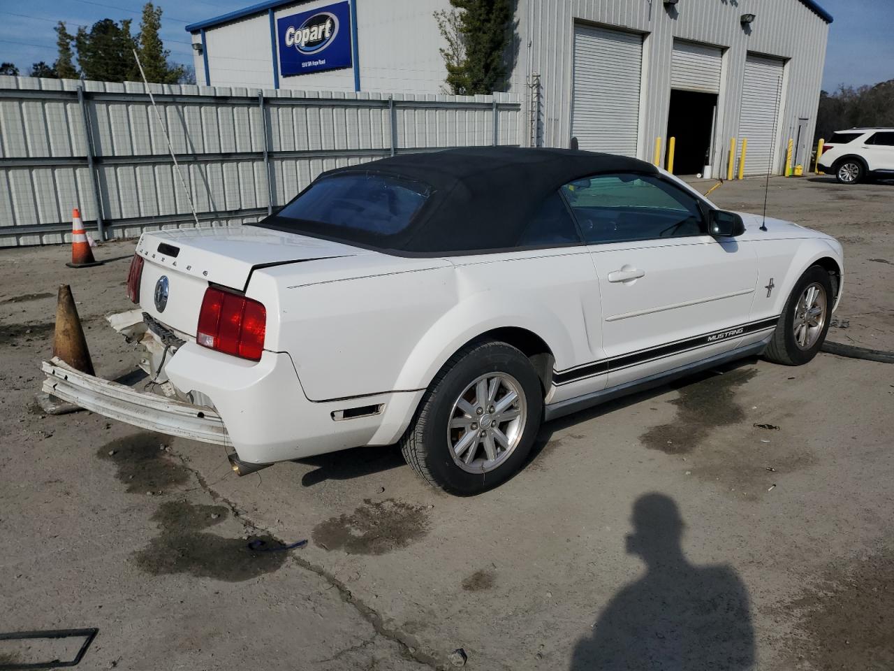 2007 Ford Mustang - Image 3