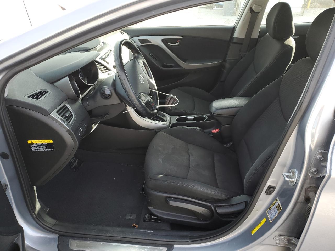 2016 Hyundai Elantra - Image 7