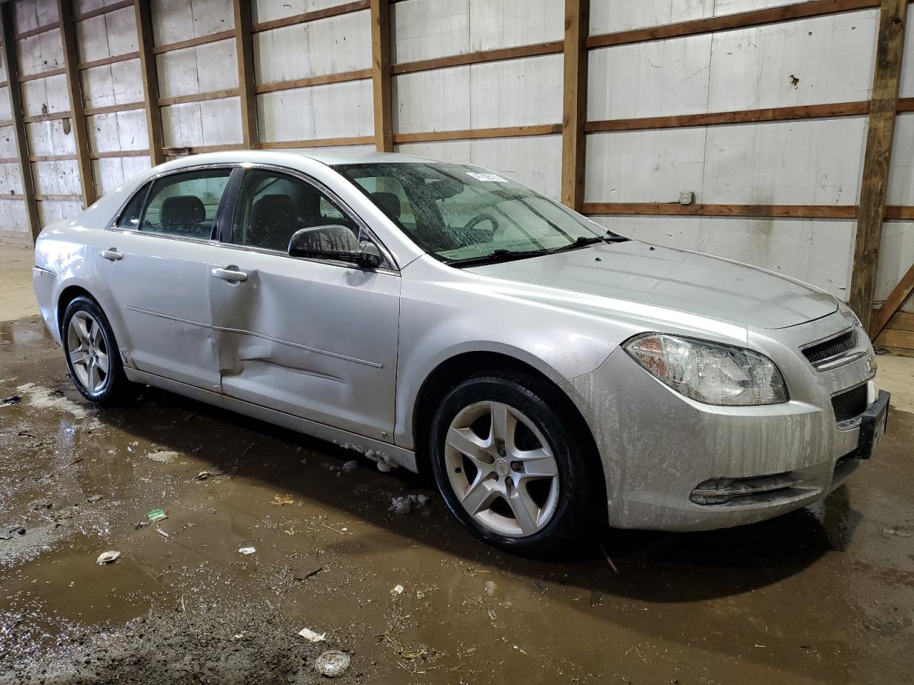 2009 Chevrolet Malibu - Image 4
