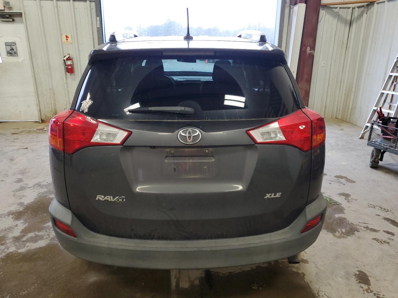 2015 Toyota RAV 4 - Image 6
