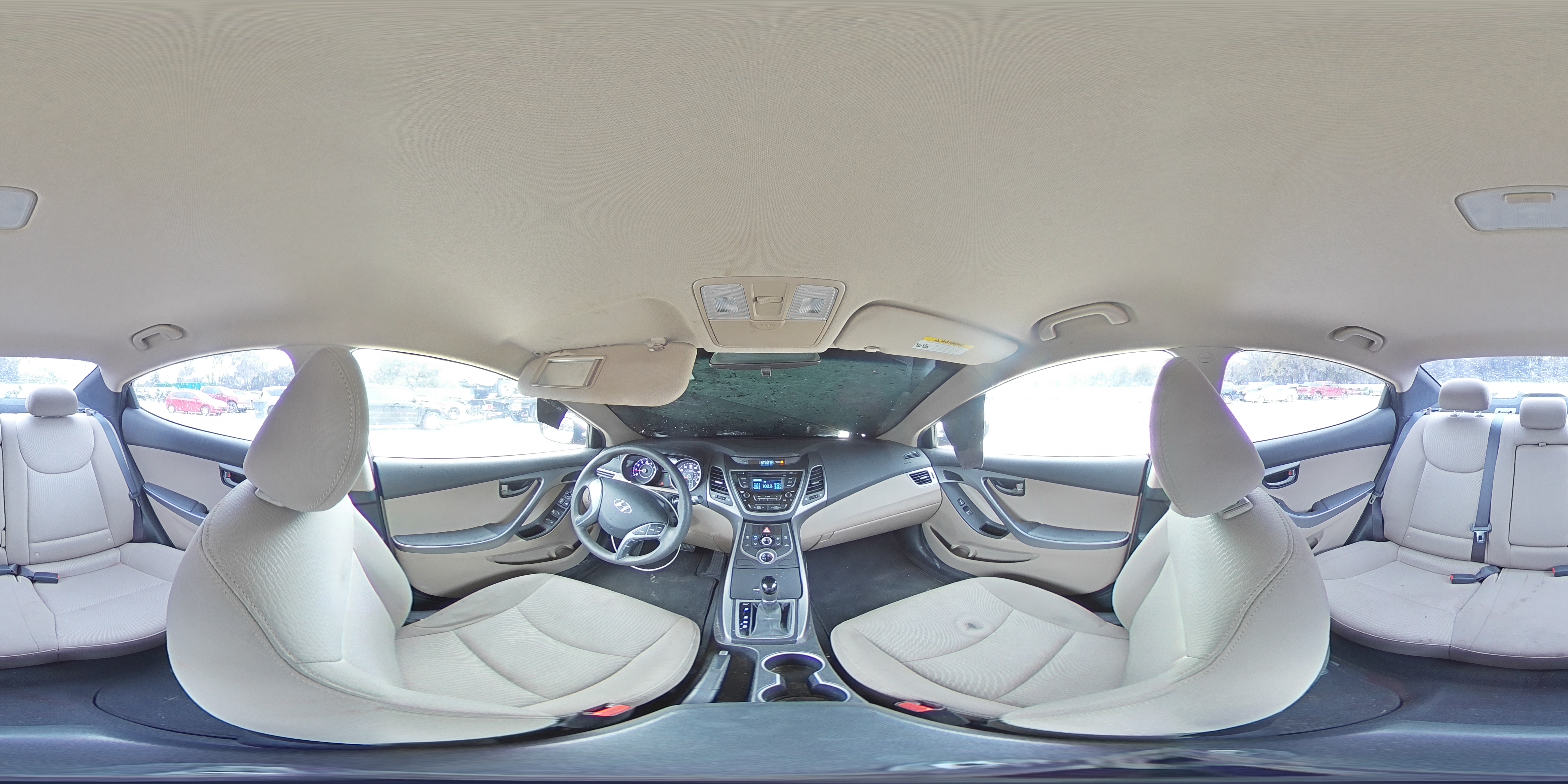 2016 Hyundai Elantra - Image 13