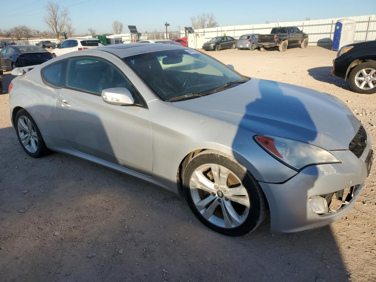2011 Hyundai Genesis - Image 4