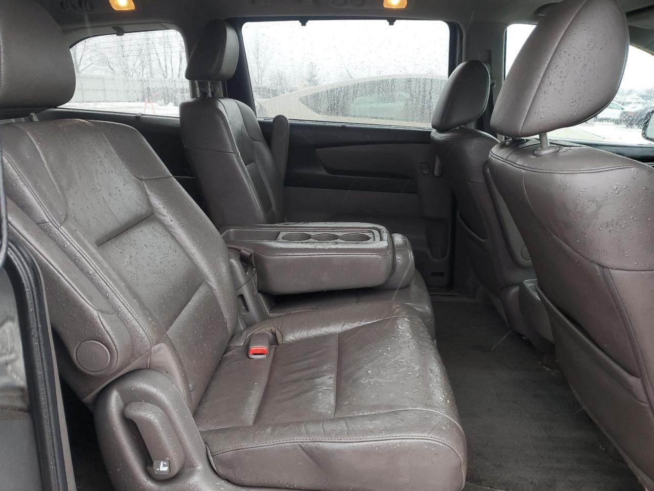 2012 Honda Odyssey - Image 11