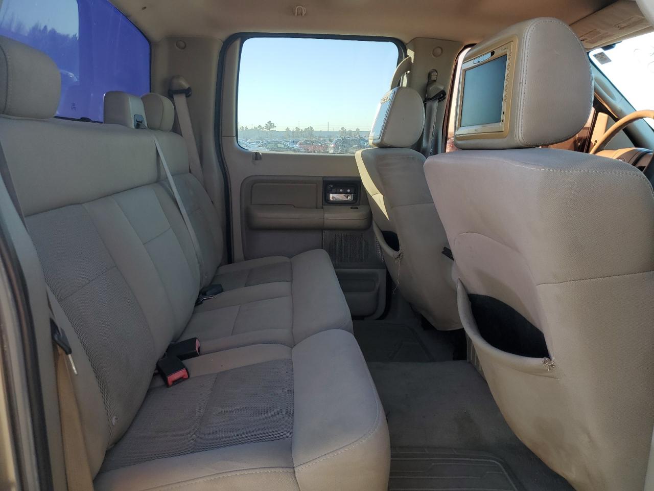 2005 Ford F-150 - Image 11